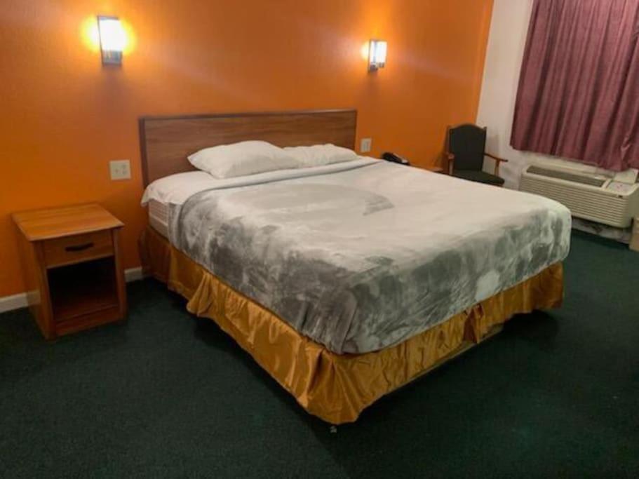 Hotel 2 Double Bed Studio 109 & Hot Tub Livingston Exterior photo
